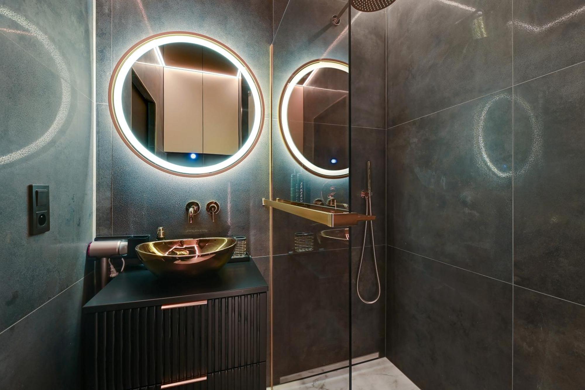 Glamorous Jacuzzi By Downtown Apartament Gdańsk